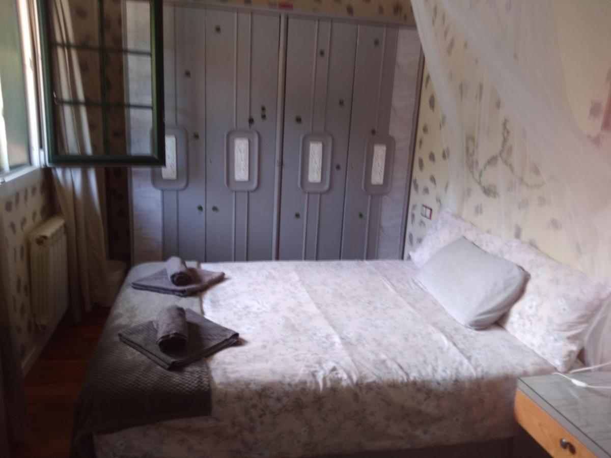 Mozues Apartment Sámano Екстериор снимка