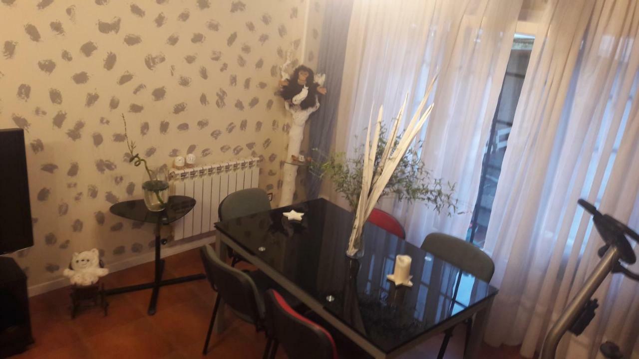 Mozues Apartment Sámano Екстериор снимка