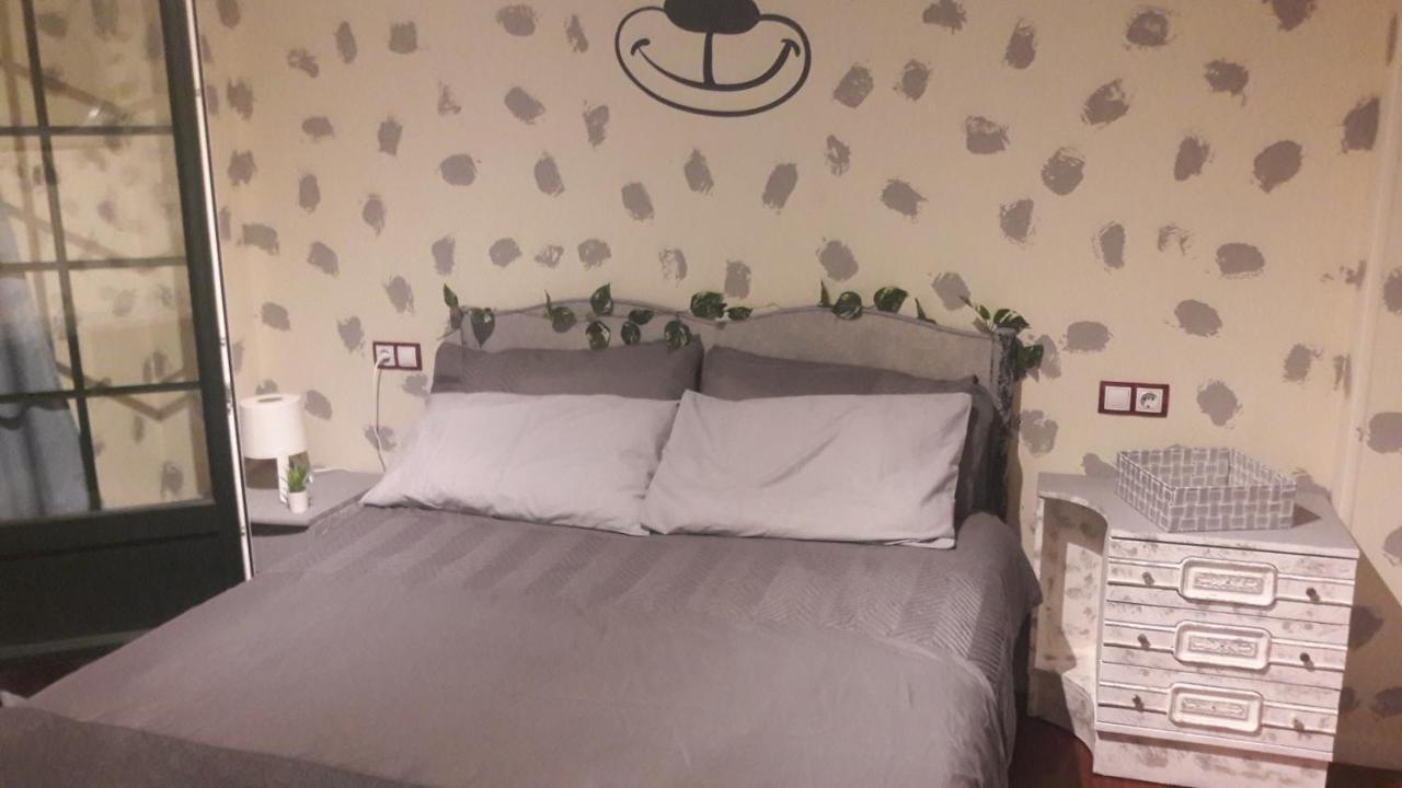 Mozues Apartment Sámano Екстериор снимка
