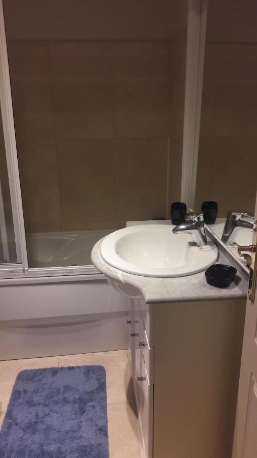 Mozues Apartment Sámano Екстериор снимка