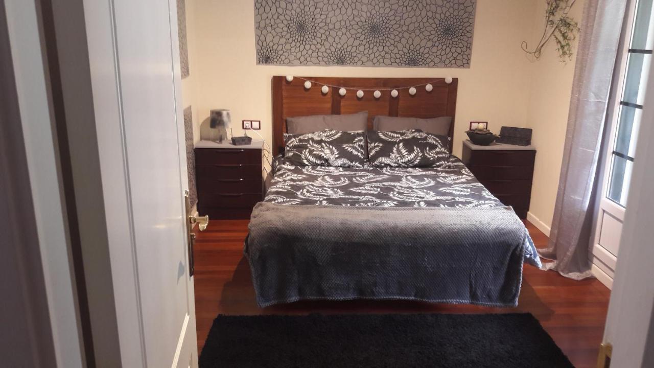 Mozues Apartment Sámano Екстериор снимка